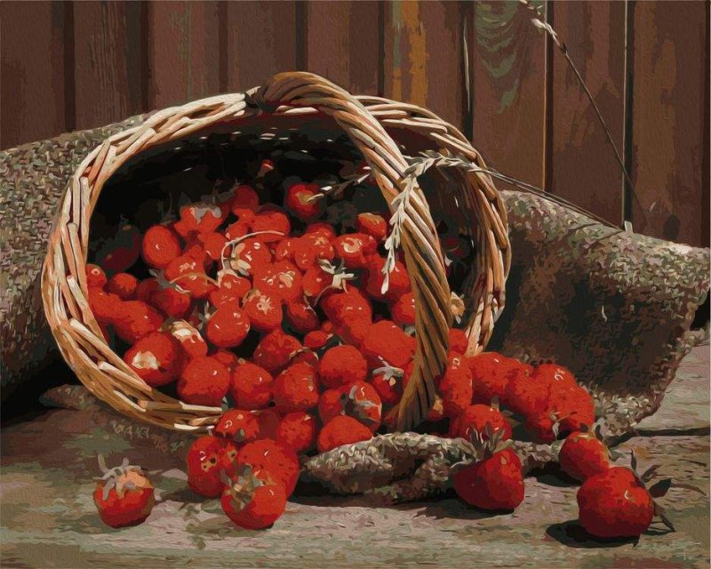 Земляника в корзинке