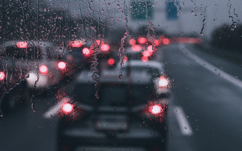 Обои на рабочий стол дождь