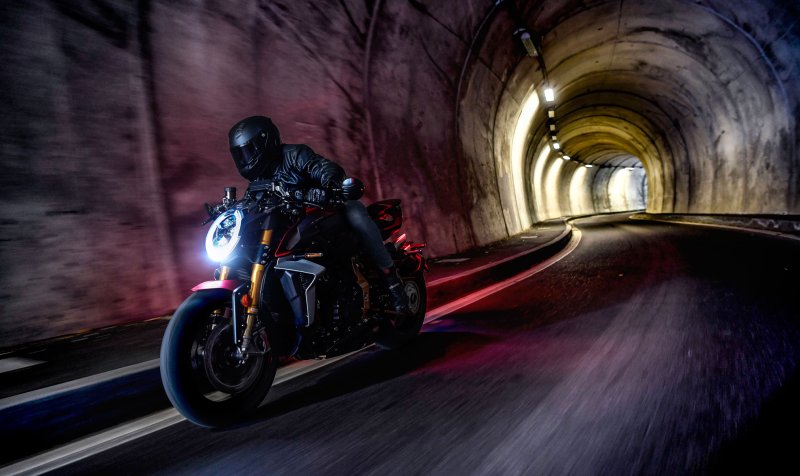 MV Agusta brutale 1000