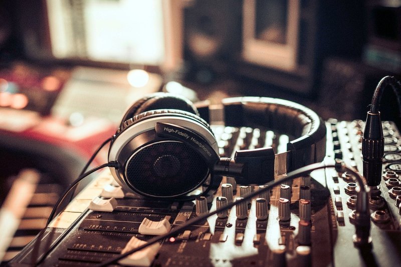 Обои музыка