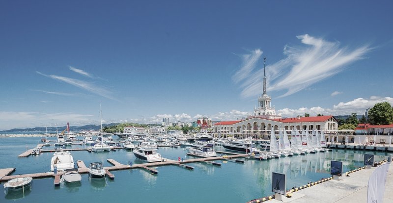 Морской порт Сочи