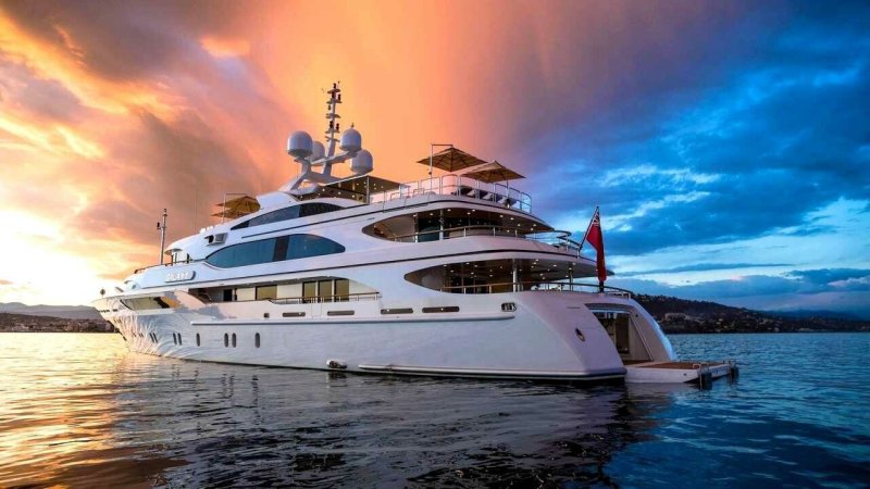 Яхта Epiphany 130m