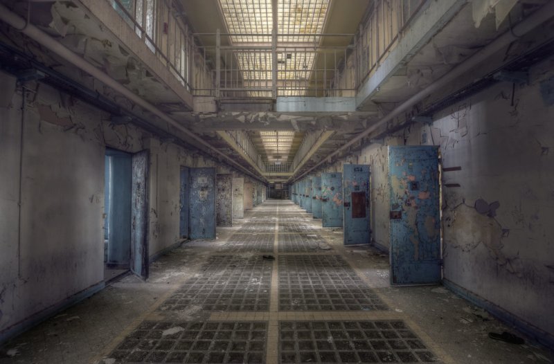 Заброшенное здание