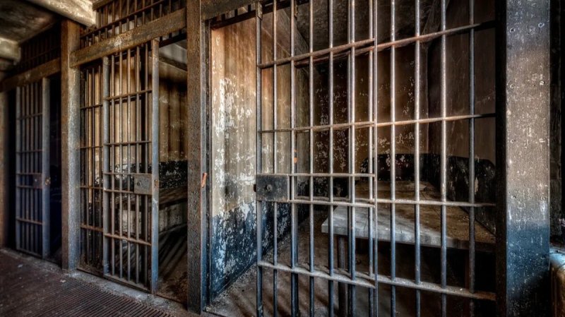 Тюремная камера