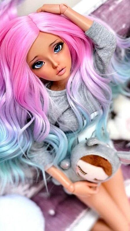Красивые куклы с цветными волосами
