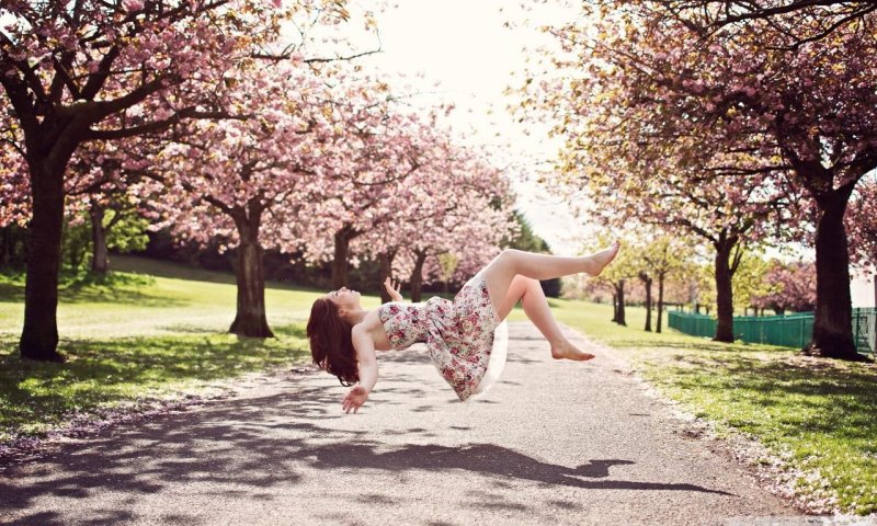 Девушка весной