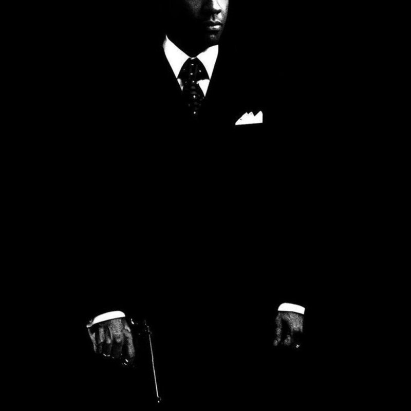 Черное на черном фоне