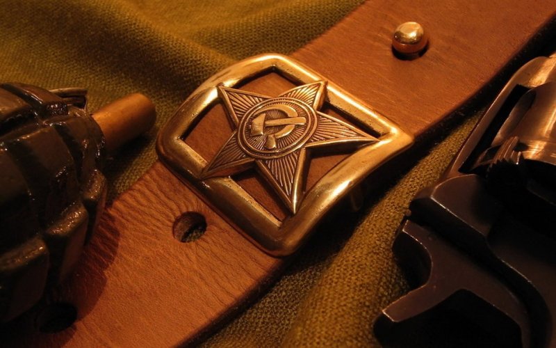 Заставки на рабочий стол военные