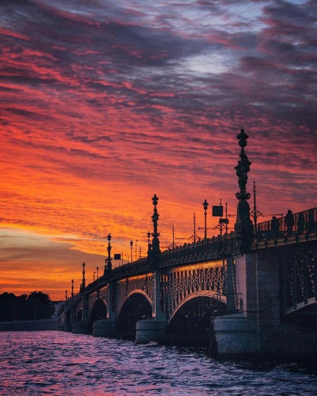 Троицкий мост набережная