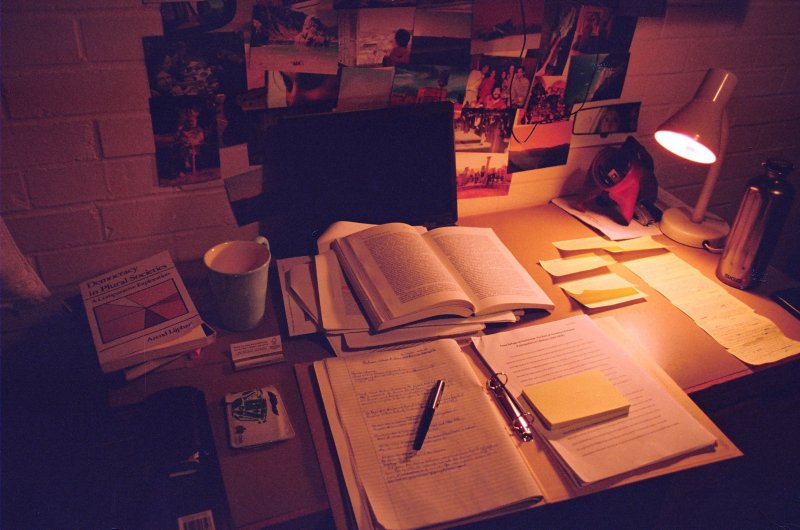 Стол для учебы