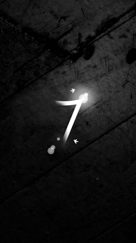 Цифры на темном фоне