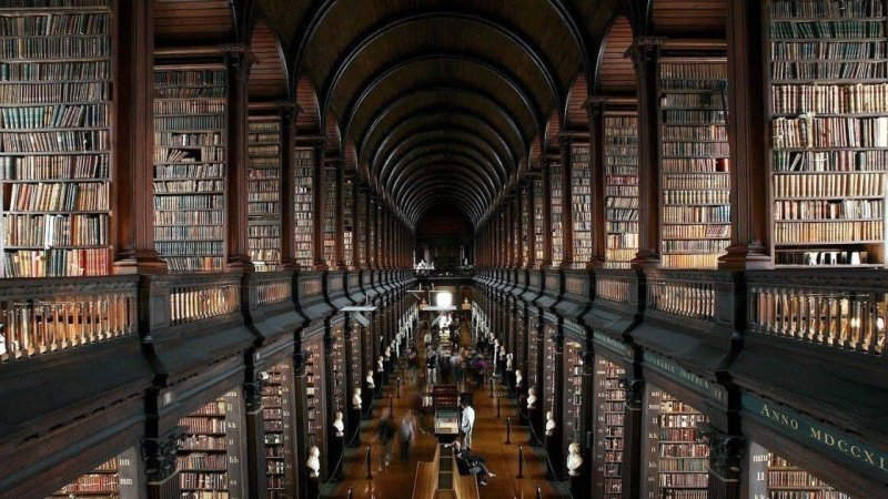 Библиотека Тринити-колледжа в Дублине