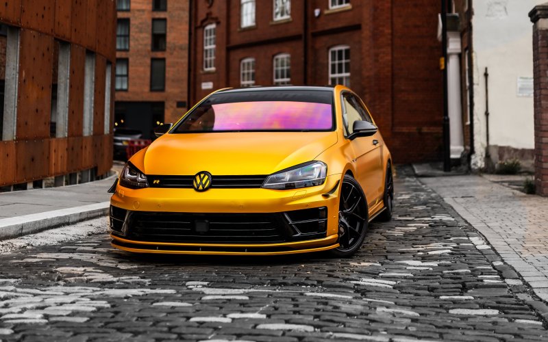 Volkswagen Golf GTI mk7 r7