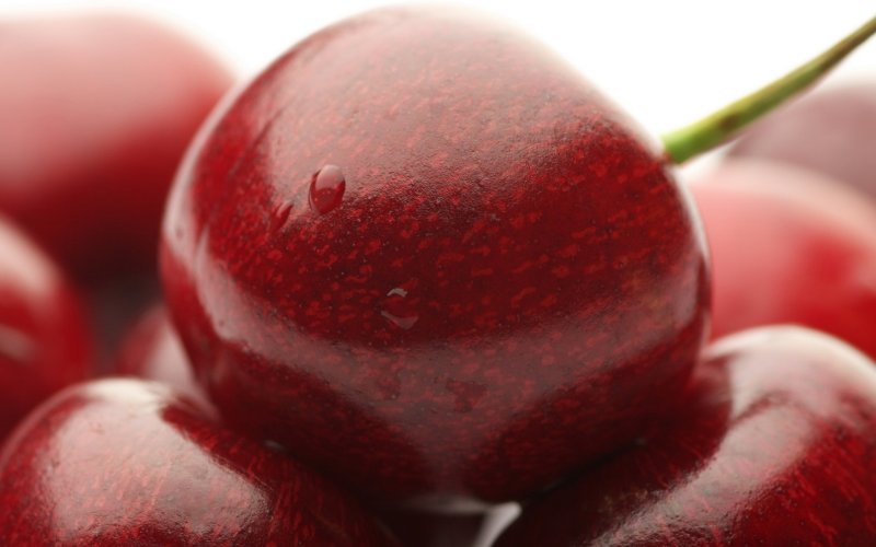 Вишневый фон