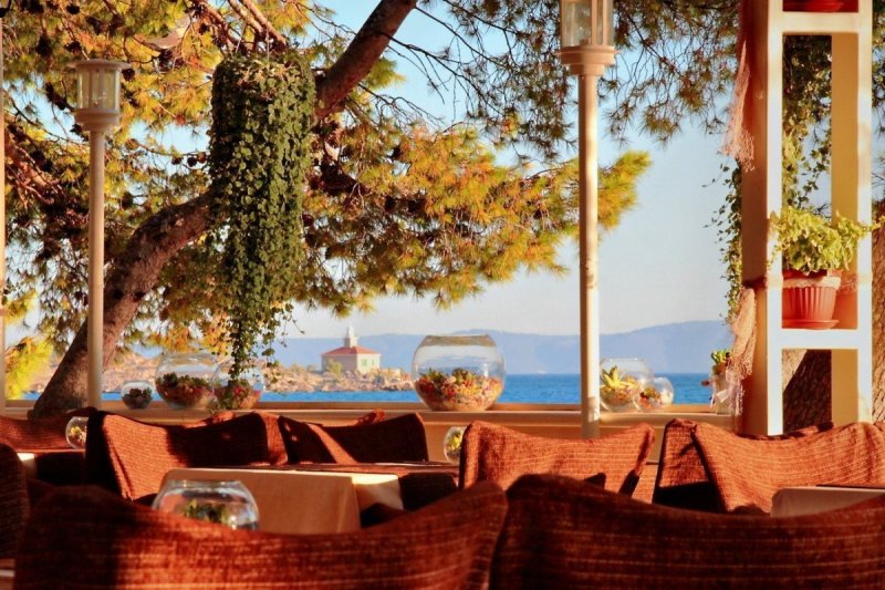 Ресторан на берегу моря