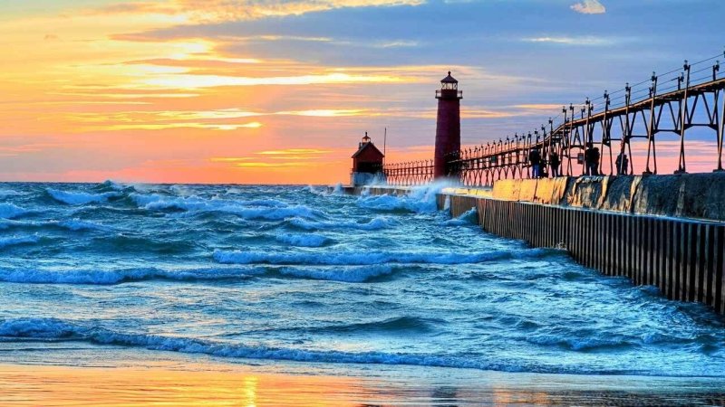 Анапа набережная Маяк