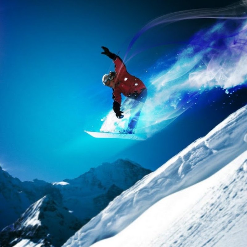 Сноубордист в прыжке