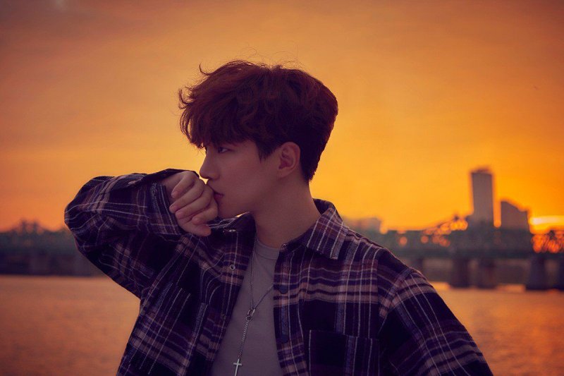 Чунхо корейский певец