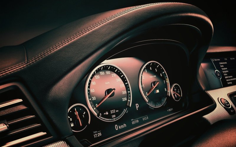 Приборка BMW f10