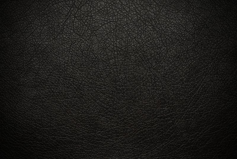 Черная кожа