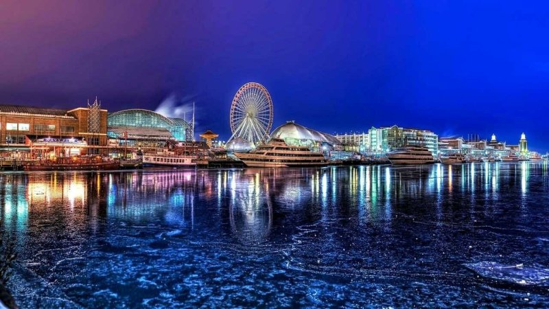 Ночная набережная Сочи