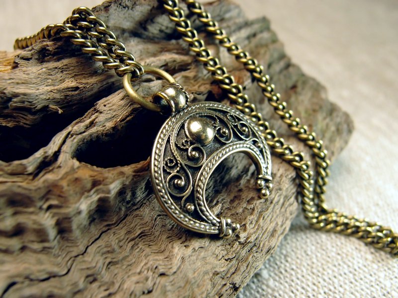 Славянский символ Лунница