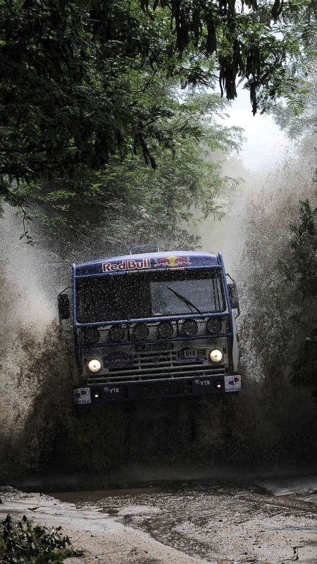 КАМАЗ на заставку