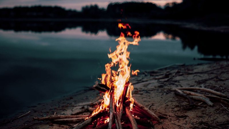 Огонь костер