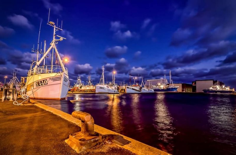 Пристань с кораблями