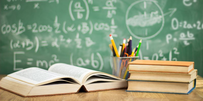 Фон Школьная тема