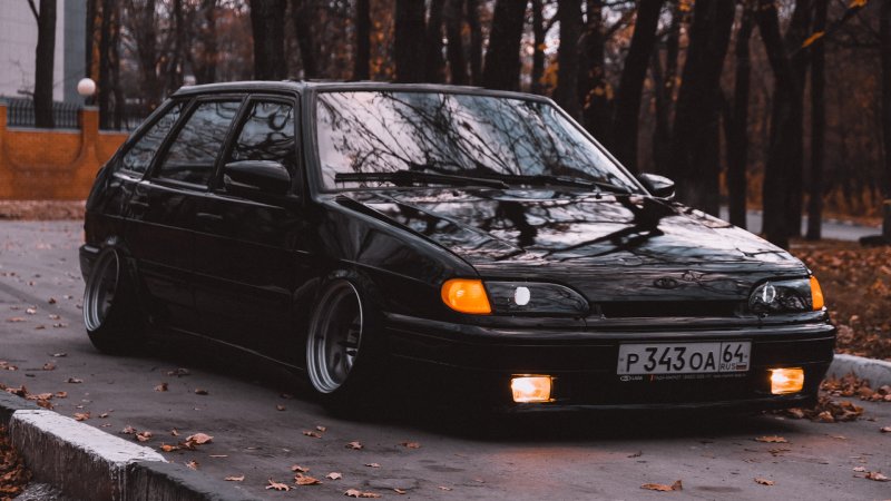 ВАЗ 2114 черная опер