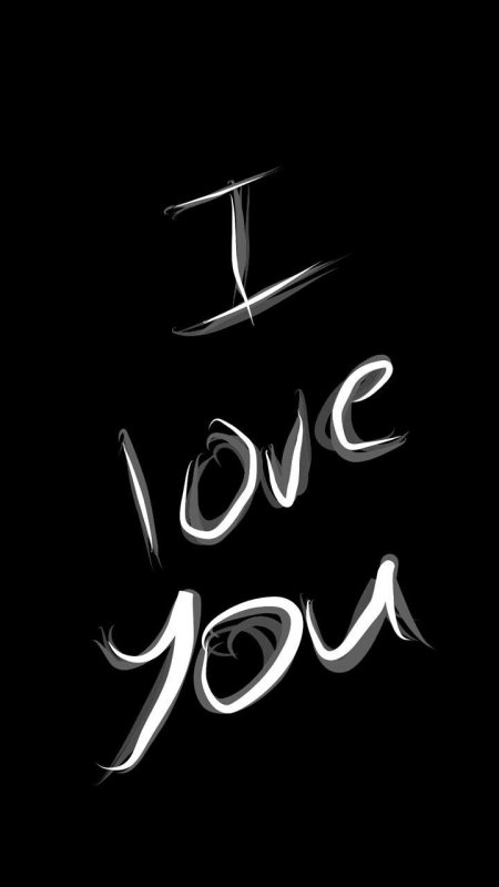 Надпись Love на черном фоне