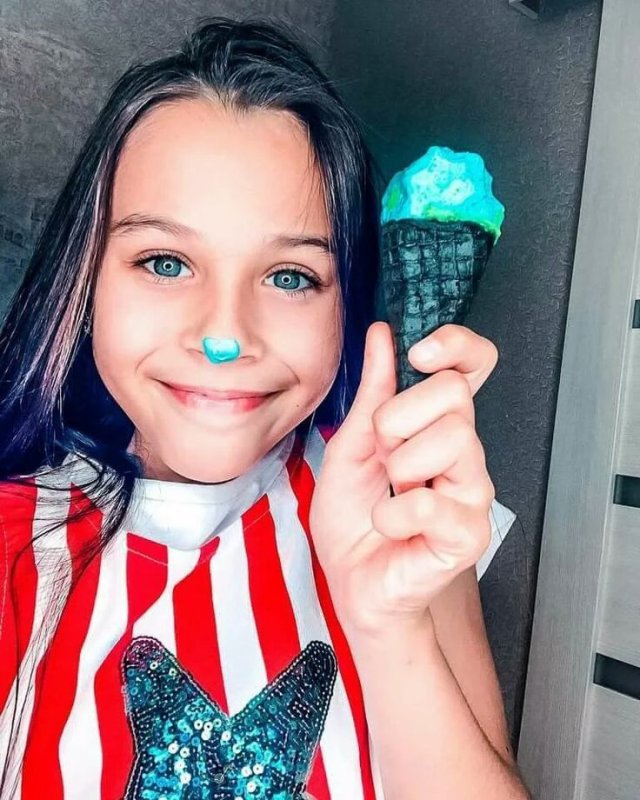 Милана Некрасова с мамой