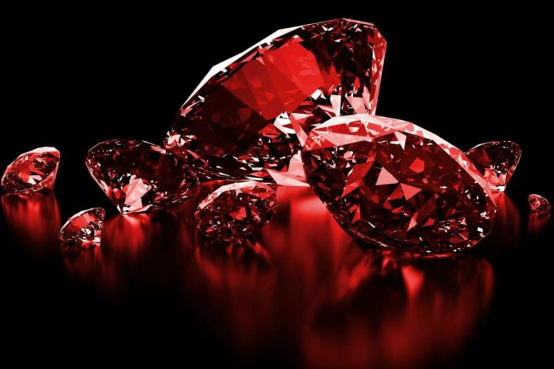 Красный бриллиант