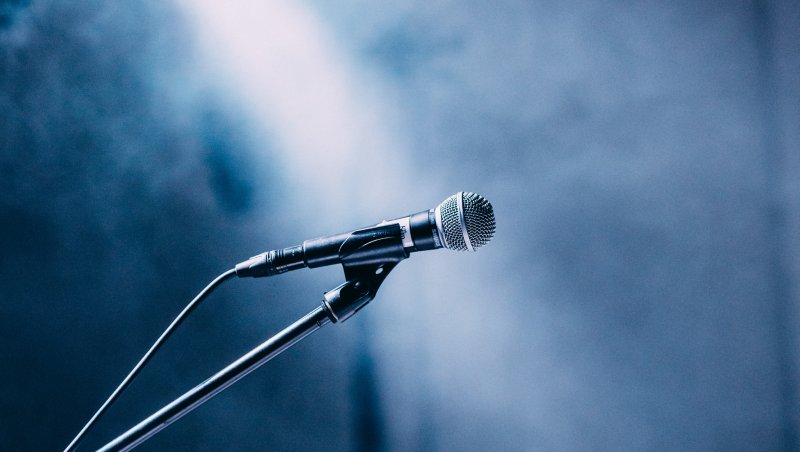 Микрофон Эстетика