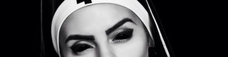 Монашка с черными глазами