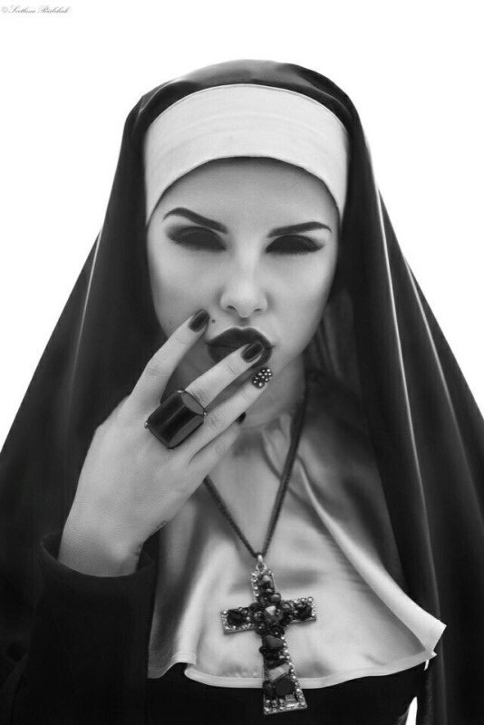 Алиса Ганецкая монашка