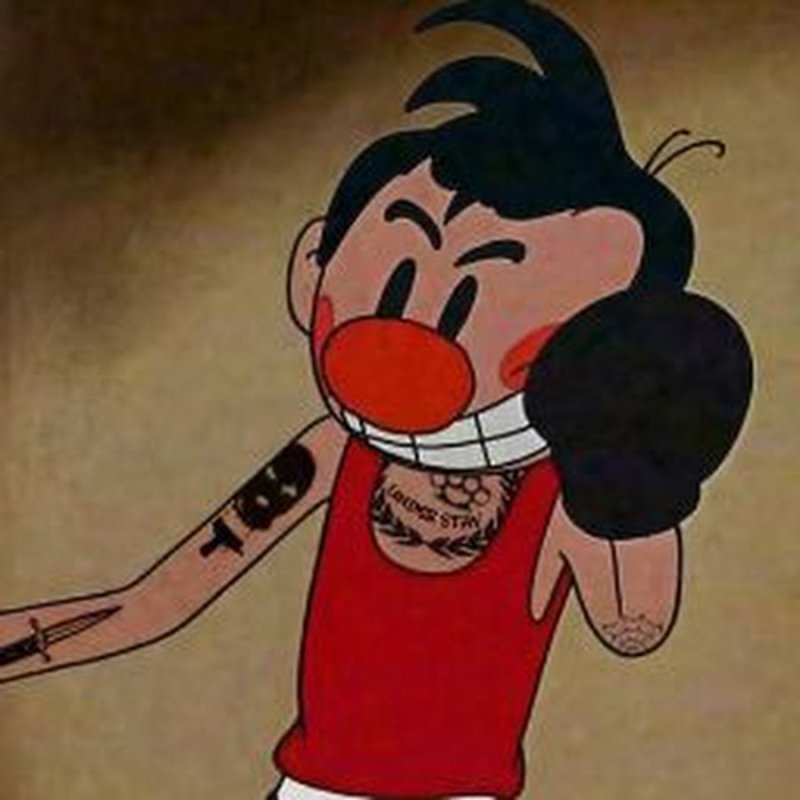 Персонаж с красным носом