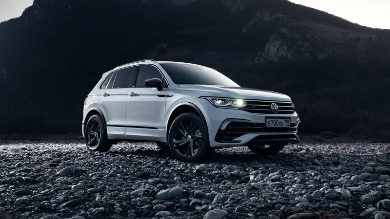 Volkswagen Tiguan 2021 r line Black