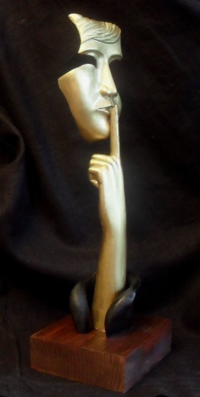 Молчание золото обои