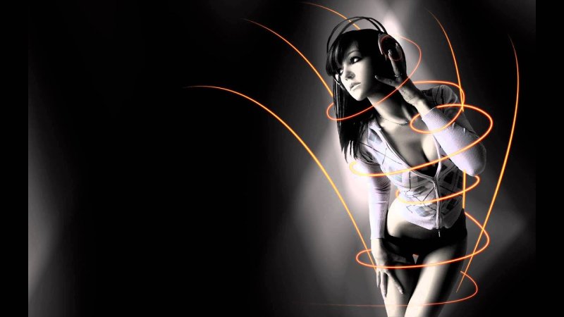 Девушка на черном фоне