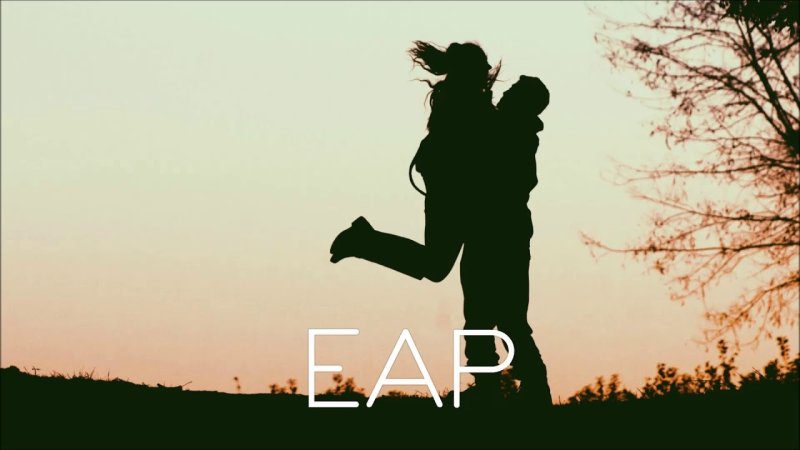 Силуэт девушки и парня