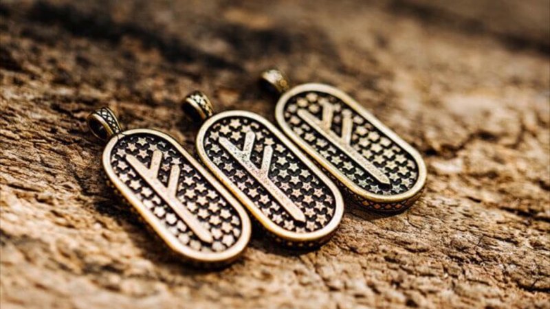 Три руны Феху