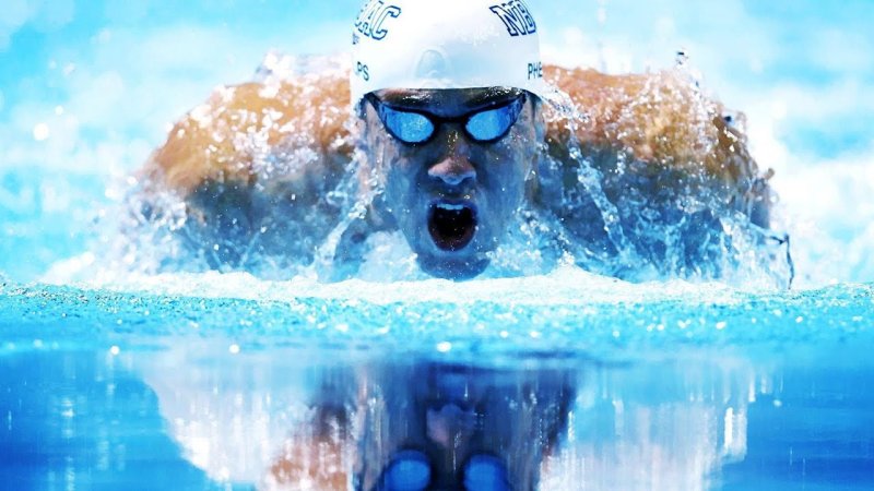 Майкл Фелпс и шапки для плавания