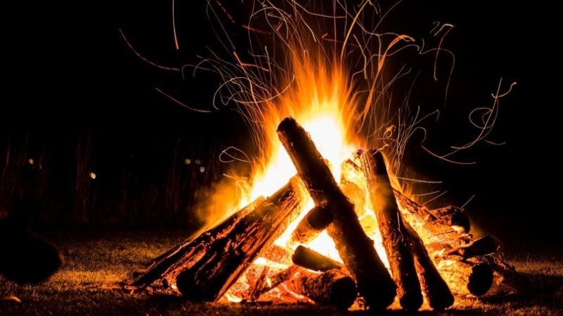 Заставка костер