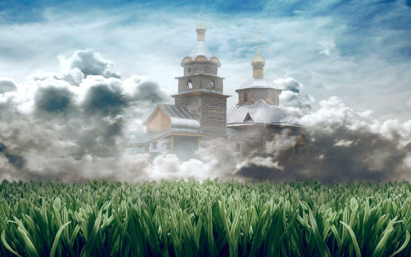 Храм на фоне неба