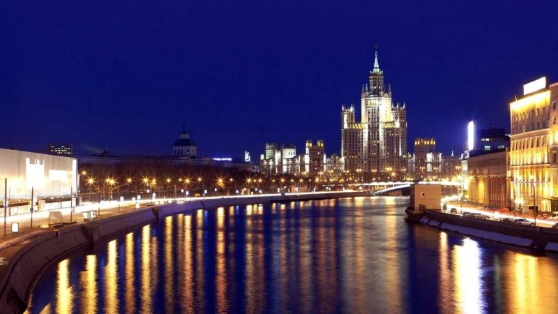 Фрунзенская набережная Москва