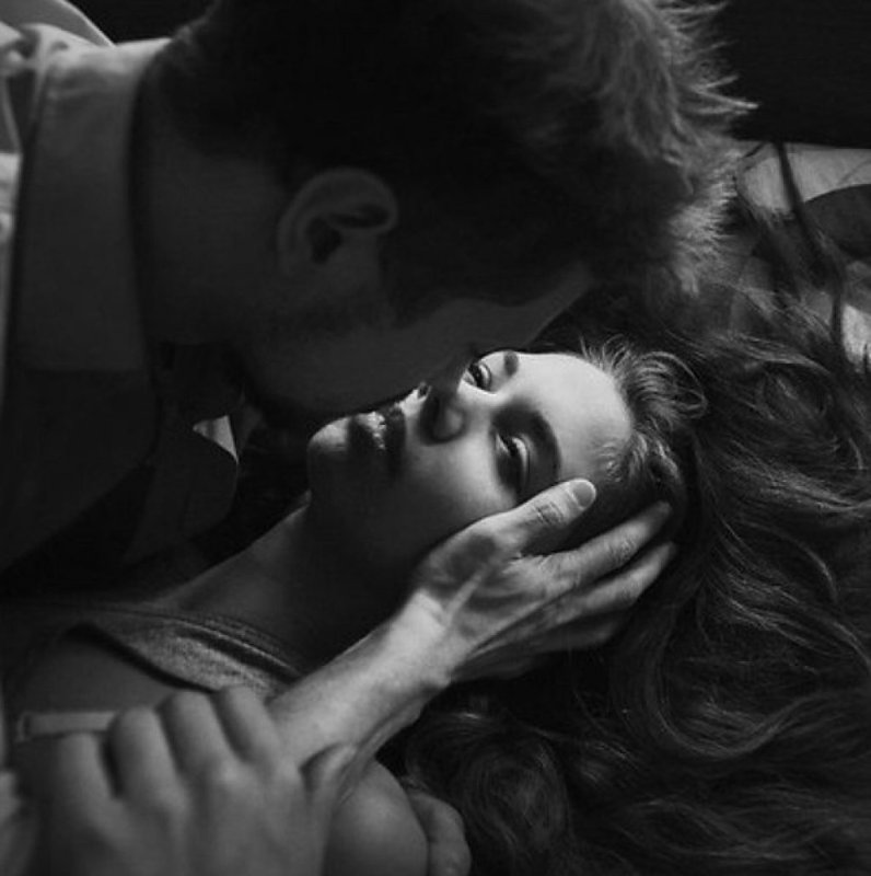 Объятия влюбленных