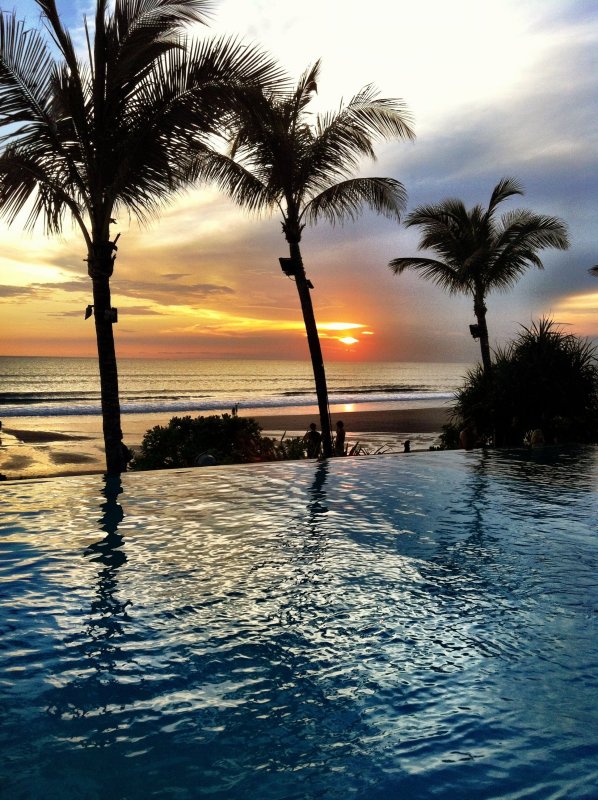 Заставка на телефон Бали