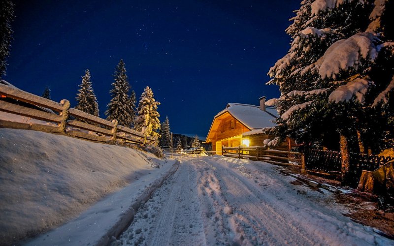 Заснеженная деревня